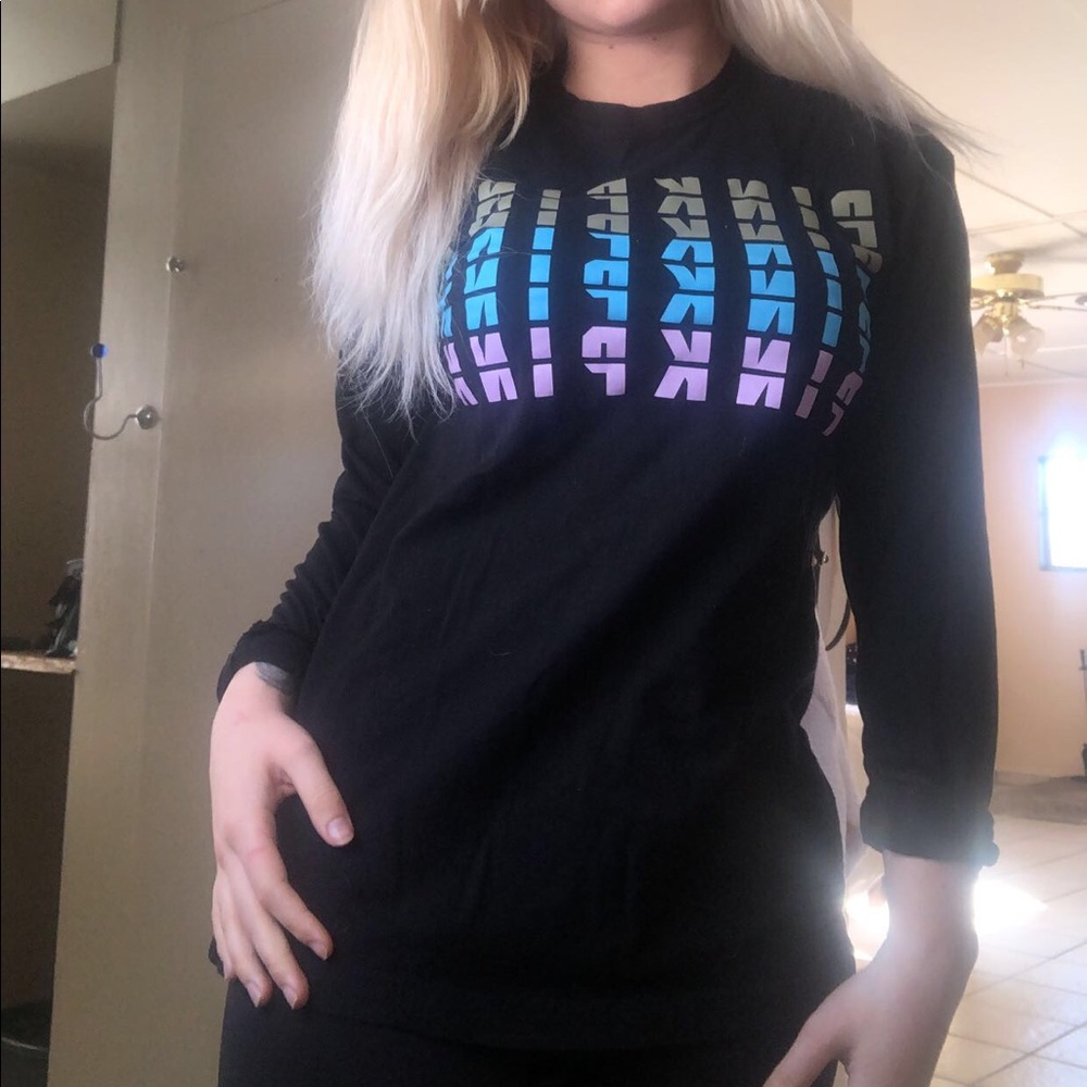 VS PINK Long sleeve campus tee